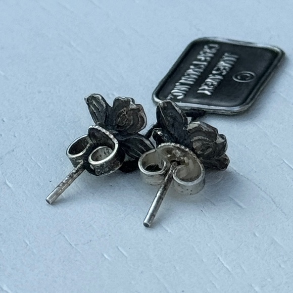 Vintage Retired Rare James Avery Dogwood Post Earrings - Sterling Silver .925 - Picture 7 of 11